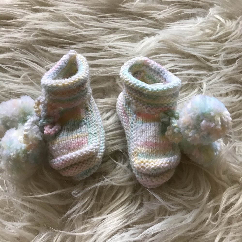 🔥4/$15🔥 Handmade New Knit Booties Pompoms